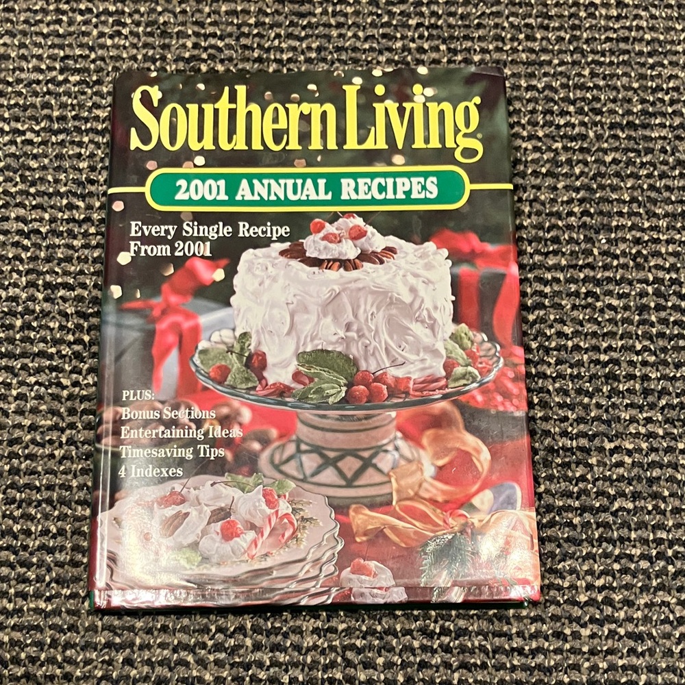 3 for $10 ITEM 

Southern Living 2001 Annual Recipes Cookbook